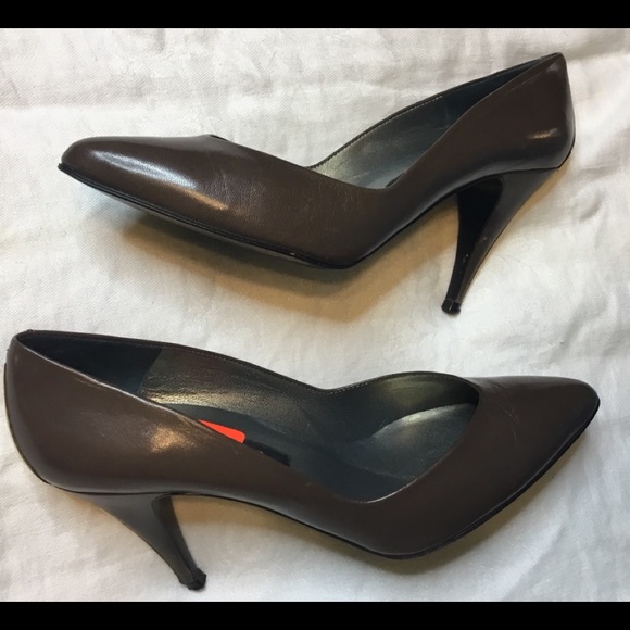 Modigliani Women Sz 9AA Taupe high heel Pumps EUC - Picture 5 of 8